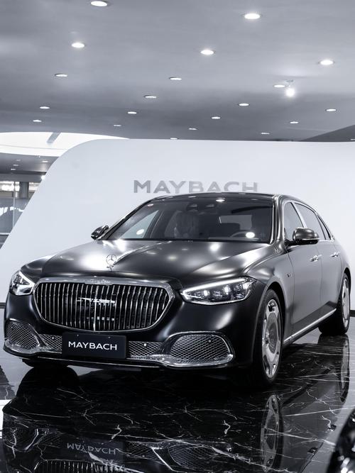 佛山242岚图汽车的售后服务让用户无忧出行，迈巴赫未来的豪华车趋势